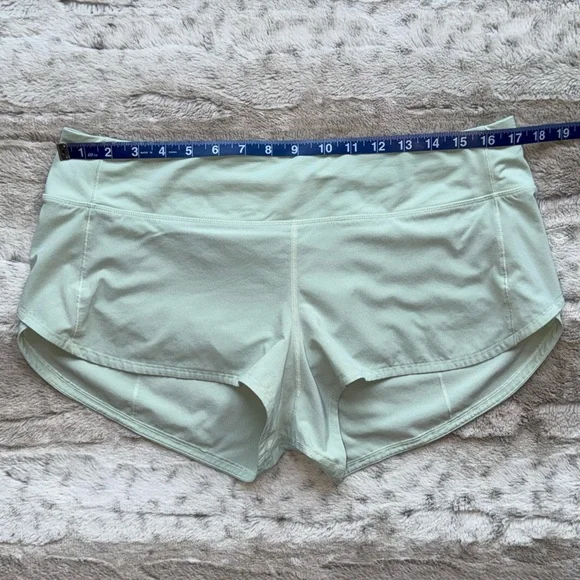 Lululemon Speed Up Short *2.5" in Mystic Mint Size 10 - Picture 10 of 16